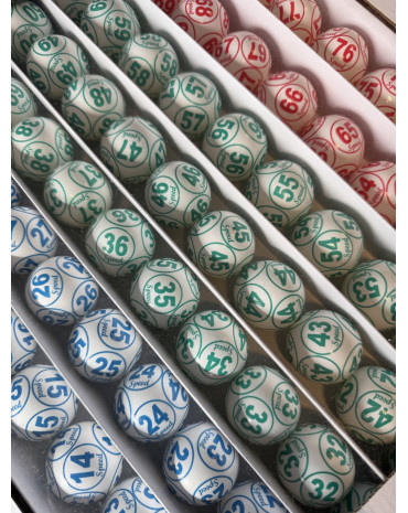 90 balles num. 10 fois Ø 38 mm