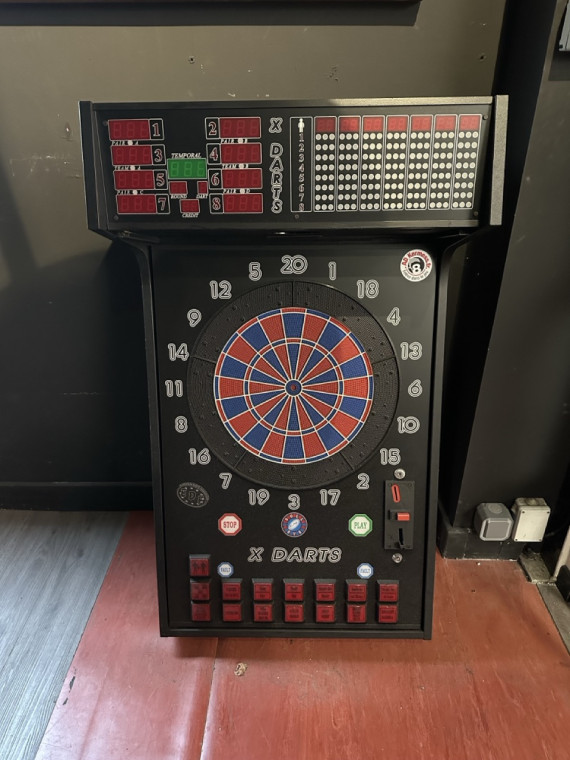 Borne de fléchettes électroniques murale X-Dart Black OCCASION